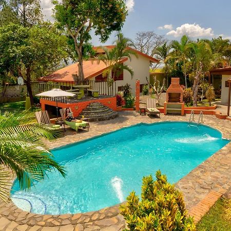 Dushi Vida Country Inn Alajuela Eksteriør billede