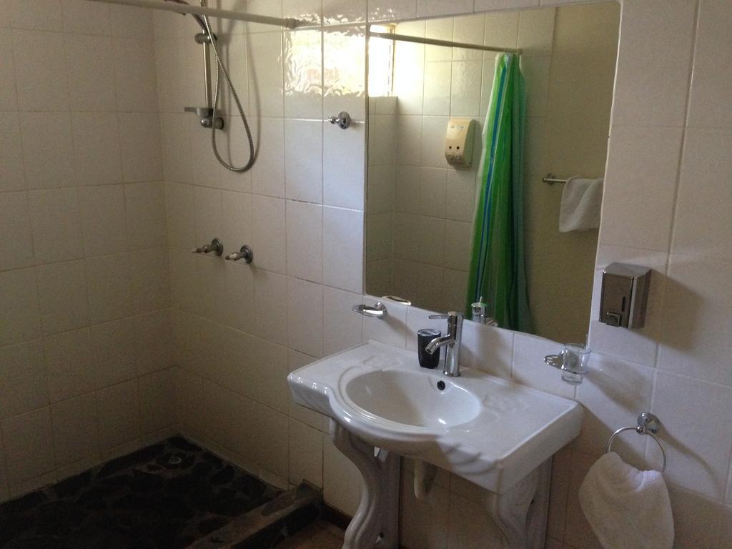Dushi Vida Country Inn Alajuela Værelse billede