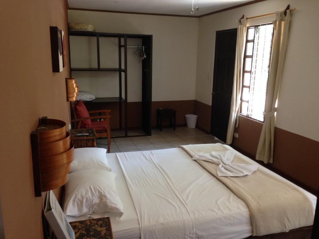 Dushi Vida Country Inn Alajuela Værelse billede